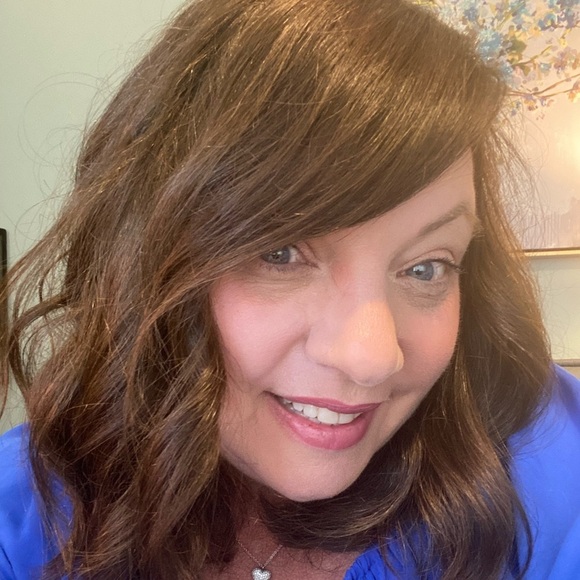 Meet your Posher, Paulette - Picture 1 of 1